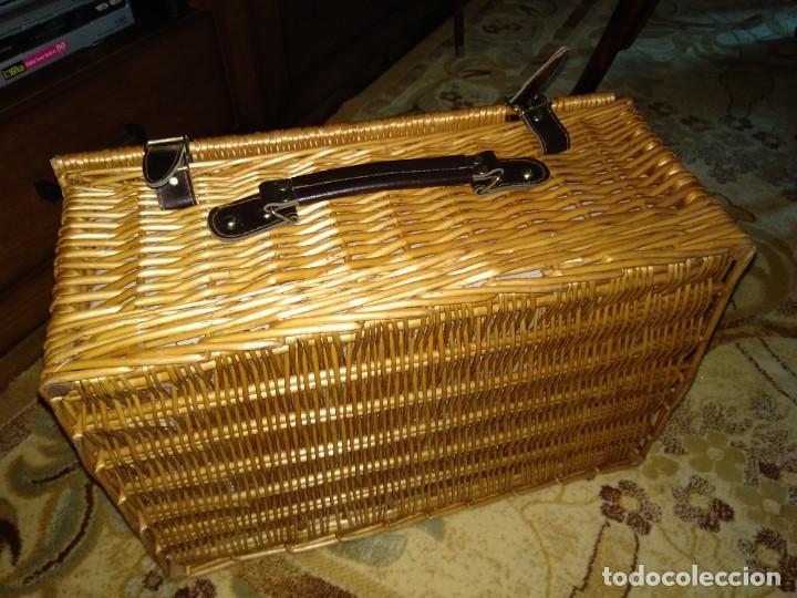 Antig&uuml;edades: Cesta Picnic Nueva - Foto 6