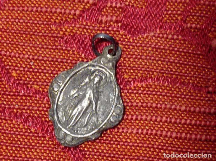 Antig&uuml;edades: Antigua medalla religiosa - Foto 2