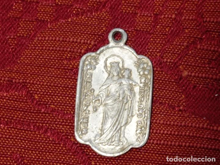 Antig&uuml;edades: Antigua medalla religiosa - Foto 2