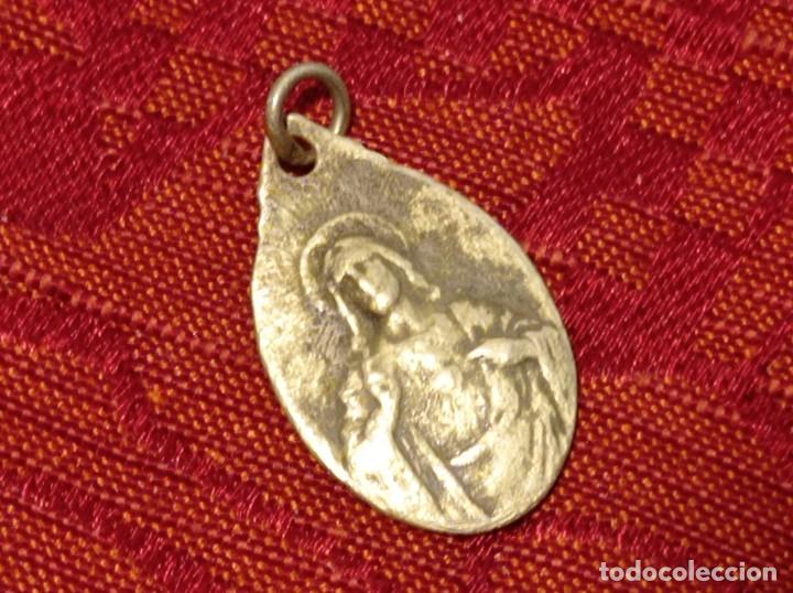 Antig&uuml;edades: Antigua medalla religiosa - Foto 1