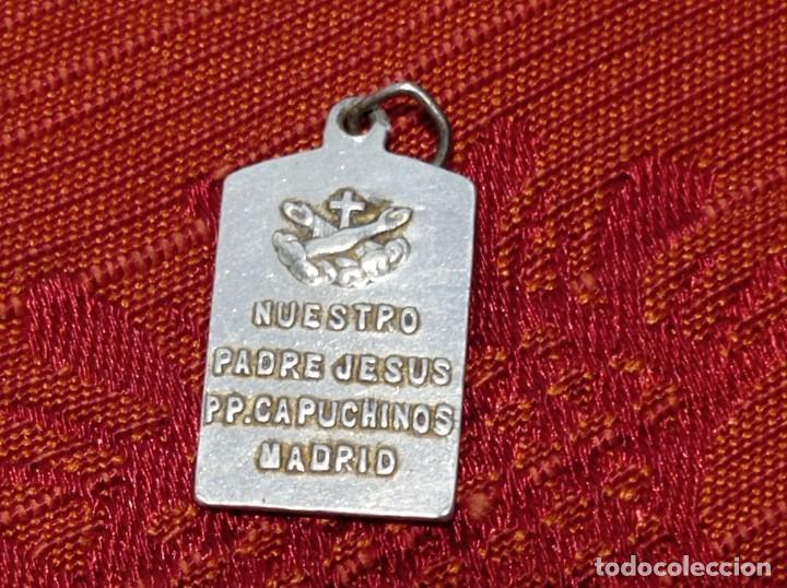 Antig&uuml;edades: Antigua medalla religiosa - Foto 2