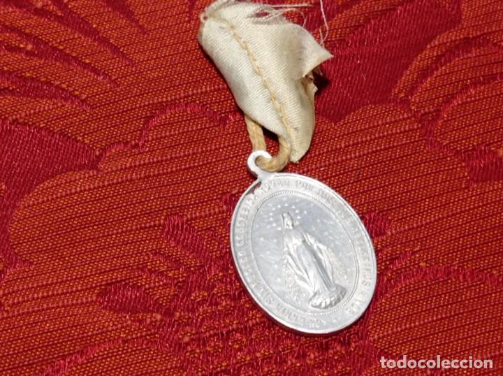 Antig&uuml;edades: Antigua medalla religiosa - Foto 1
