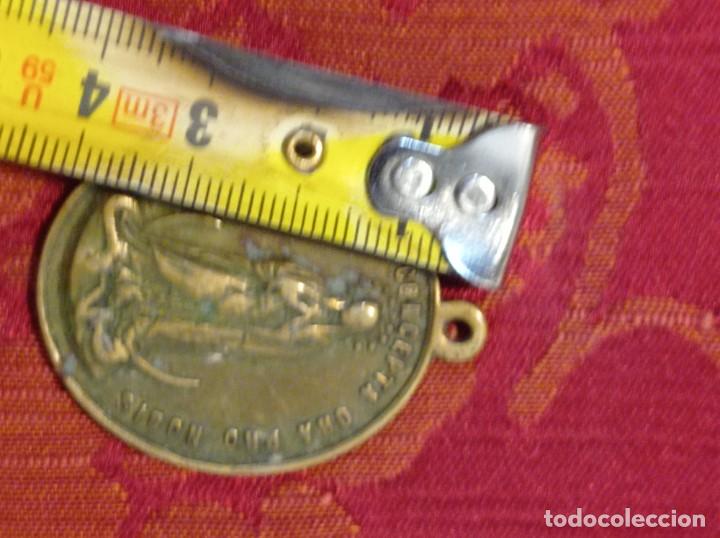 Antig&uuml;edades: Antigua medalla religiosa - Foto 3