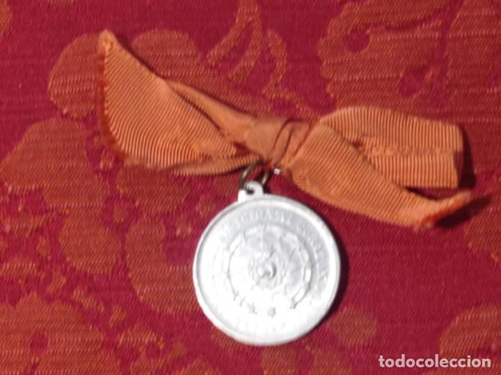 Antig&uuml;edades: Antigua medalla religiosa - Foto 1