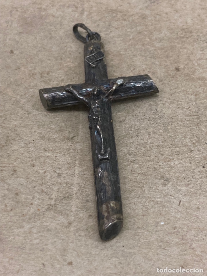 Antig&uuml;edades: Cruz de plata - Foto 1