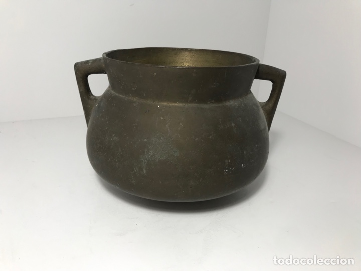 Antig&uuml;edades: Olla de bronce - Foto 3