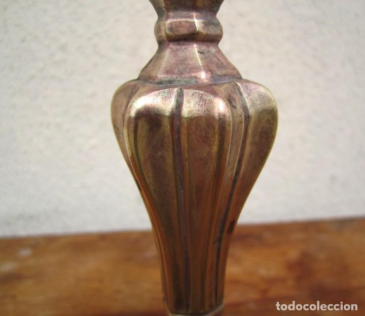 Antig&uuml;edades: Candelabro de bronce fuste exagonal SXIX - Foto 7