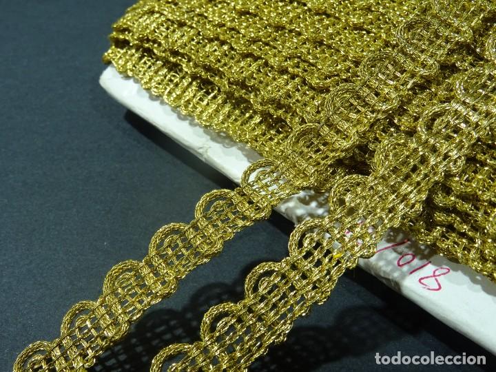 Antig&uuml;edades: Galon Hilo Metalico de Oro - Foto 2