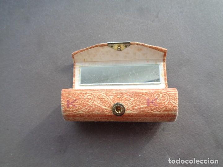 Antig&uuml;edades: ANTIGUA FUNDA PARA BARRA DE LABIOS. - Foto 2