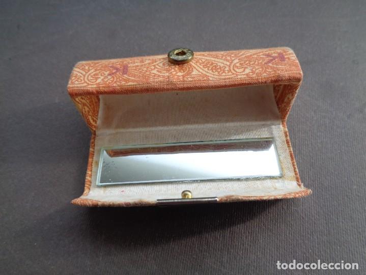 Antig&uuml;edades: ANTIGUA FUNDA PARA BARRA DE LABIOS. - Foto 3