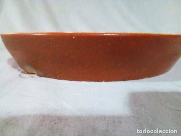 Antig&uuml;edades: bonito plato con relieve - Foto 5
