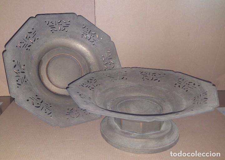 Antig&uuml;edades: 2 antiguos centros de mesa de metal - Foto 1