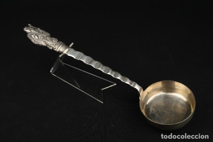 Antig&uuml;edades: Antiguo Cazo para servir Chino de Plata - Foto 1
