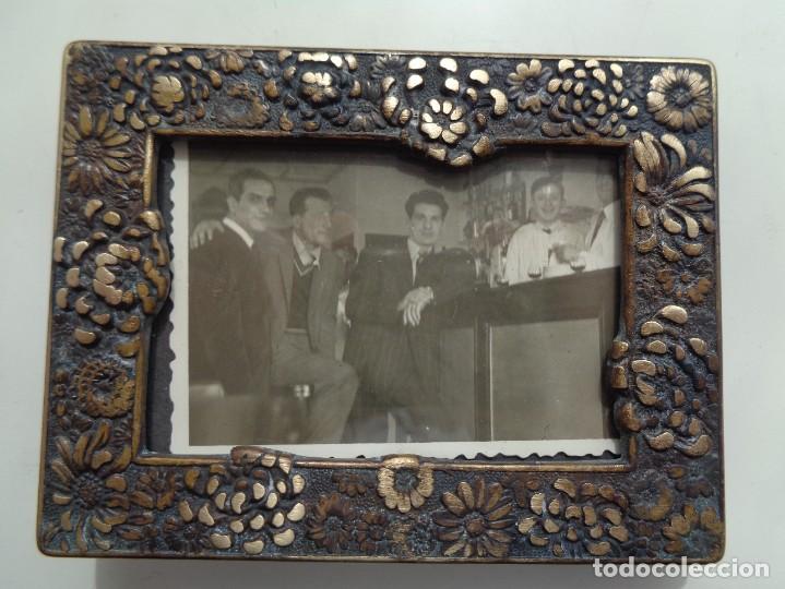 Antig&uuml;edades: PORTAFOTOS DE BRONCE - Foto 5