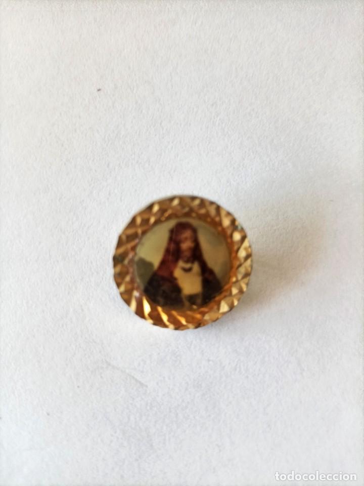 Antig&uuml;edades: PIN - SAGRADO CORAZ&Oacute;N - 2 CMS DE DI&Aacute;METRO - Foto 1