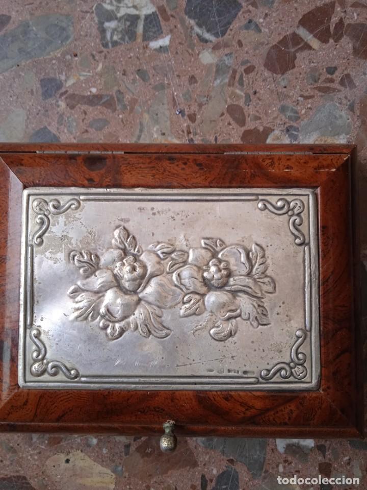 Antig&uuml;edades: Caja de plata - Foto 2