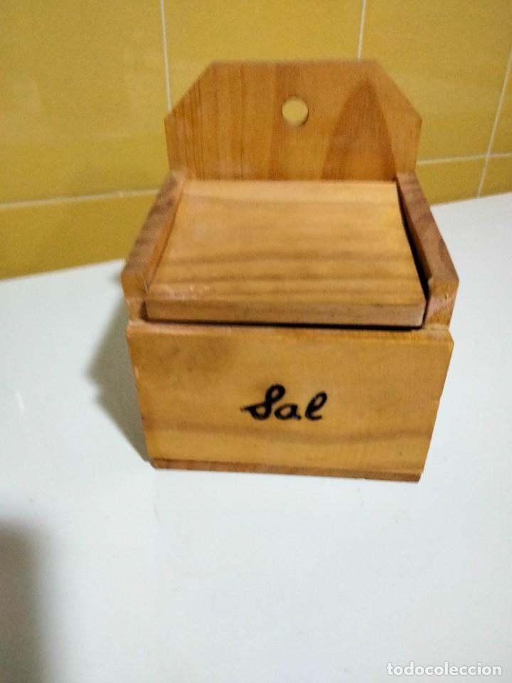 Antig&uuml;edades: SALERO RUSTICO DE MADERA - Foto 2