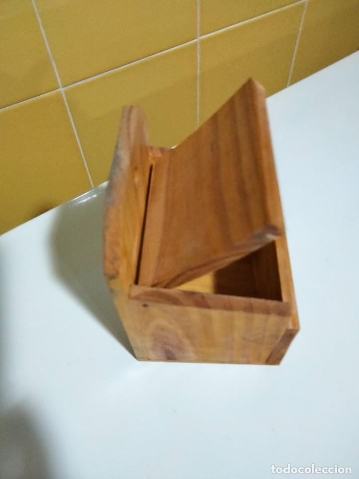 Antig&uuml;edades: SALERO RUSTICO DE MADERA - Foto 3