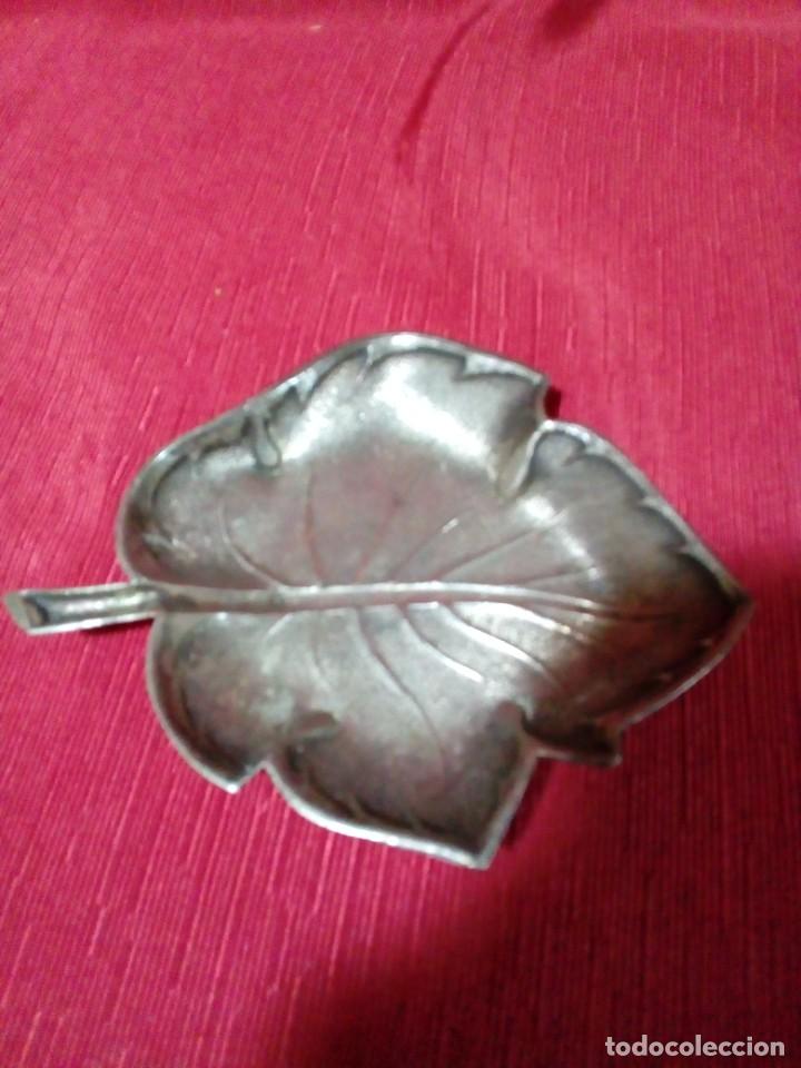 Antig&uuml;edades: BANDEJA DE METAL -CENTRO DE MESA - Foto 1