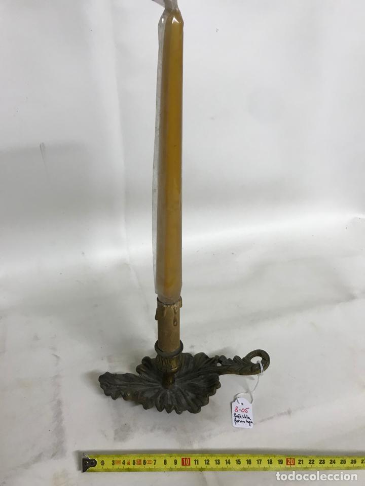 Antig&uuml;edades: Porta vela en forma de hoja - Foto 1