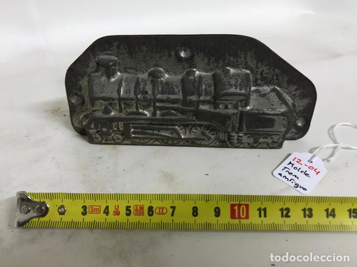 Antig&uuml;edades: Molde de chocolate, forma de tren - Foto 1