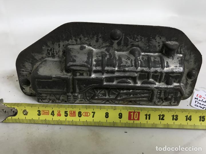 Antig&uuml;edades: Molde de chocolate, forma de tren - Foto 3