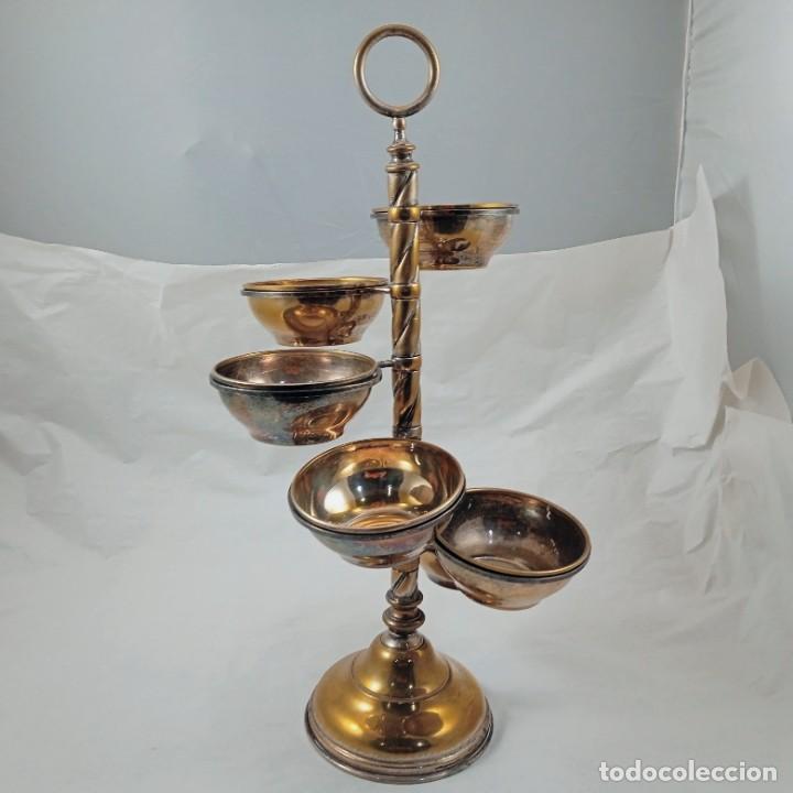 Antig&uuml;edades: Porta cuencos met&aacute;lico (REF: FVC)