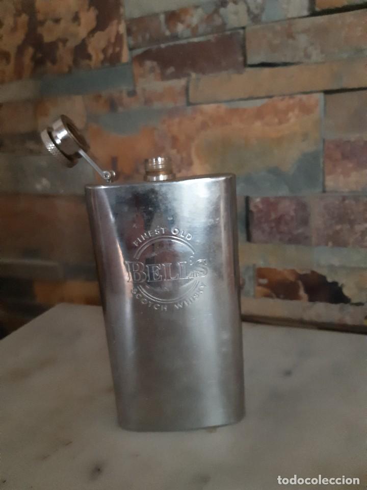 Antig&uuml;edades: Petaca Bells acero Inoxidable 150ml - Foto 2