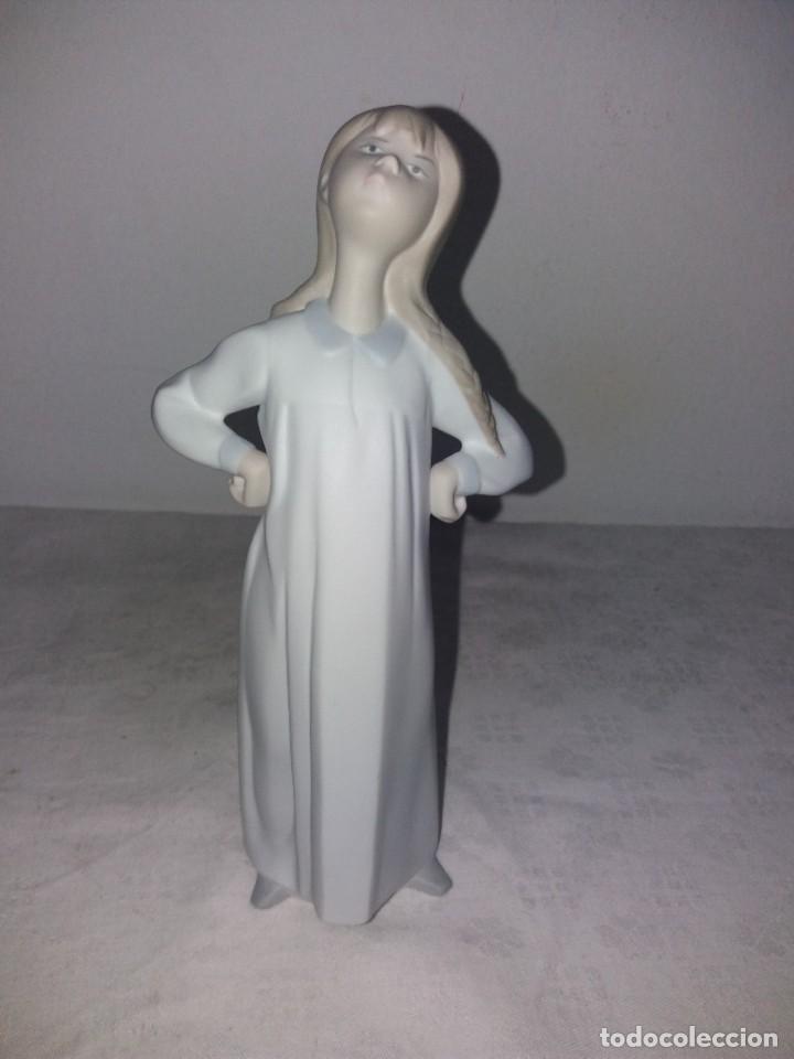 Antig&uuml;edades: Figura NAO de Lladr&oacute; mate - Foto 1