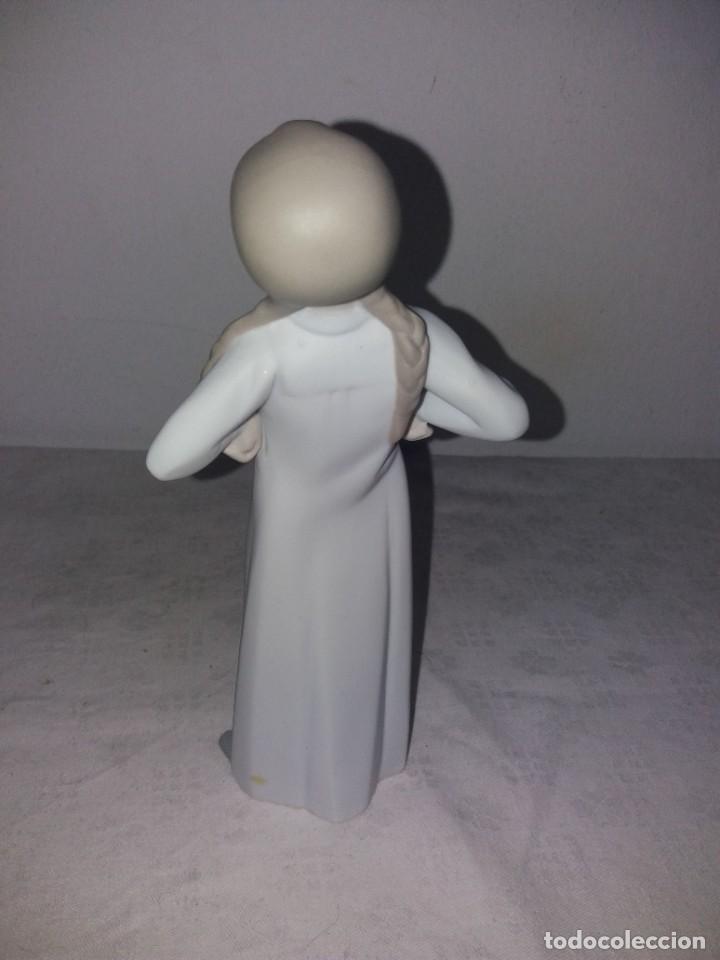 Antig&uuml;edades: Figura NAO de Lladr&oacute; mate - Foto 3