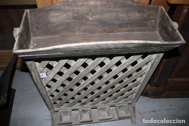 Antig&uuml;edades: jardinera enrrejado de madera - Foto 3