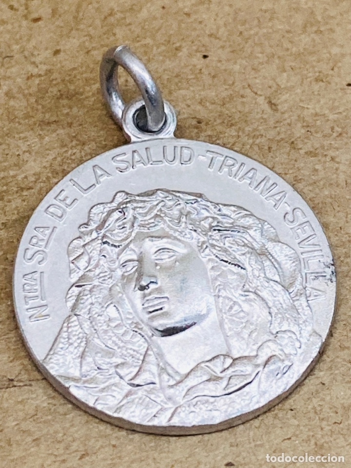 Antig&uuml;edades: Medalla religiosa met&aacute;lica - Foto 1