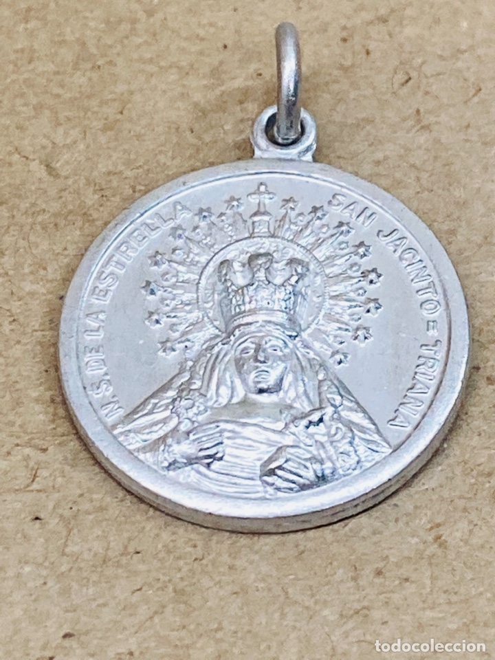 Antig&uuml;edades: Medalla religiosa met&aacute;lica - Foto 1