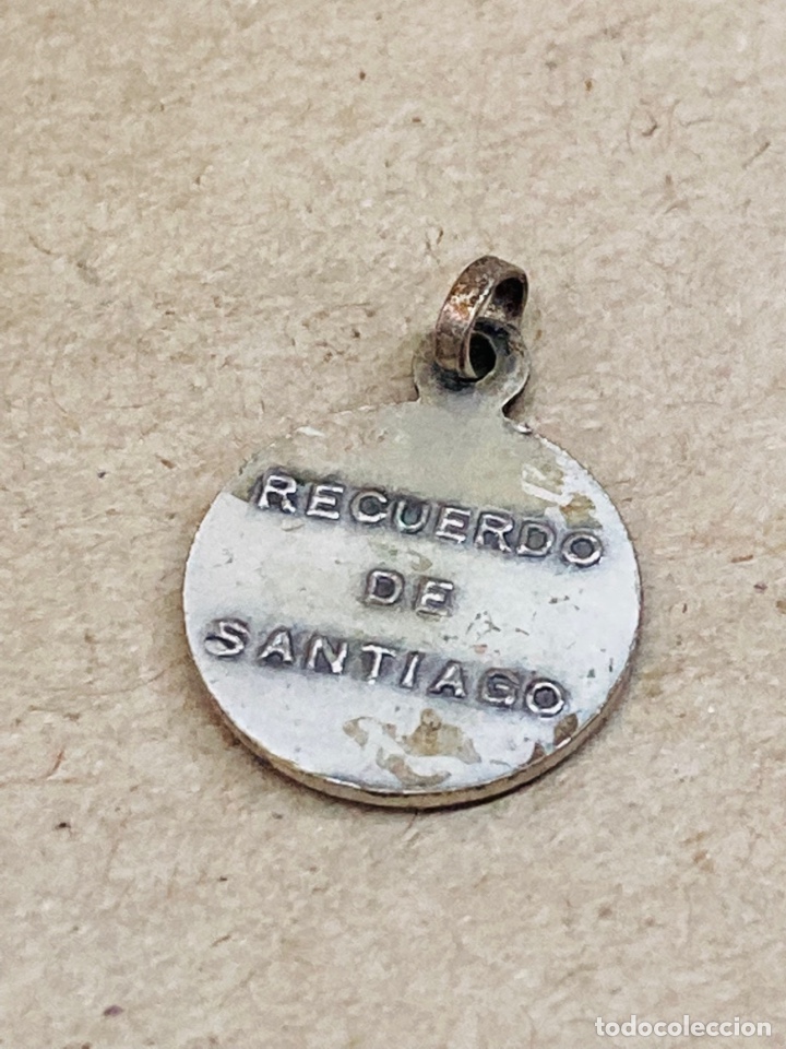 Antig&uuml;edades: Medalla religiosa met&aacute;lica - Foto 2