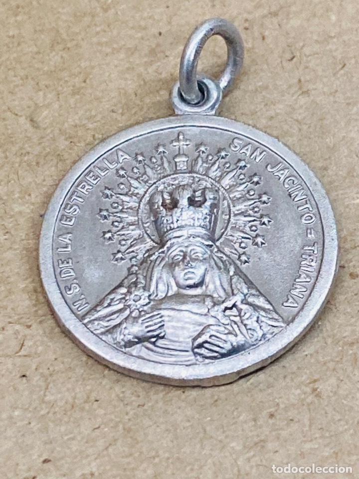 Antig&uuml;edades: Medalla religiosa met&aacute;lica - Foto 1
