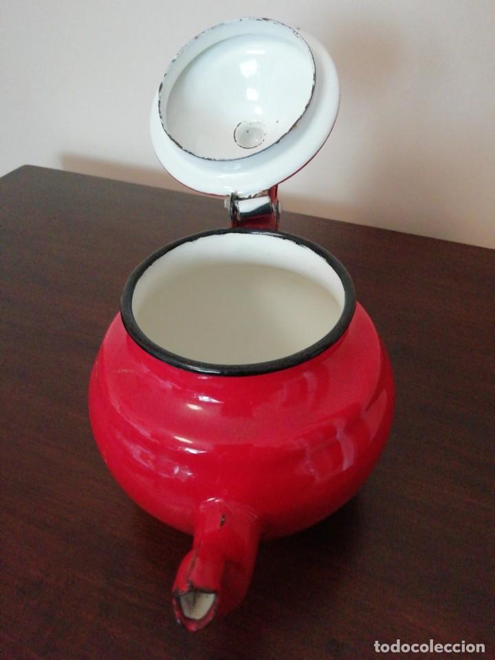 Antig&uuml;edades: Tetera de Hierro Esmaltada Roja - Foto 5