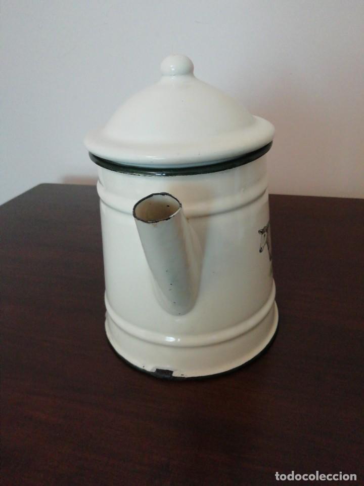 Antig&uuml;edades: Cafetera de hierro Esmaltada Beigs - Foto 3