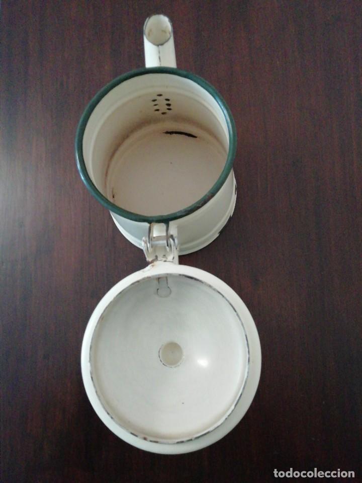 Antig&uuml;edades: Cafetera de hierro Esmaltada Beigs - Foto 5