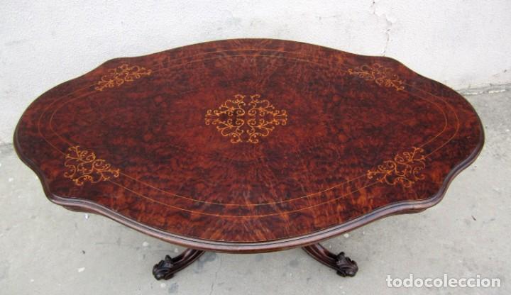 Antig&uuml;edades: Mesa de sofa ovalada en madera de caoba y raiz con marqueteria - Foto 2