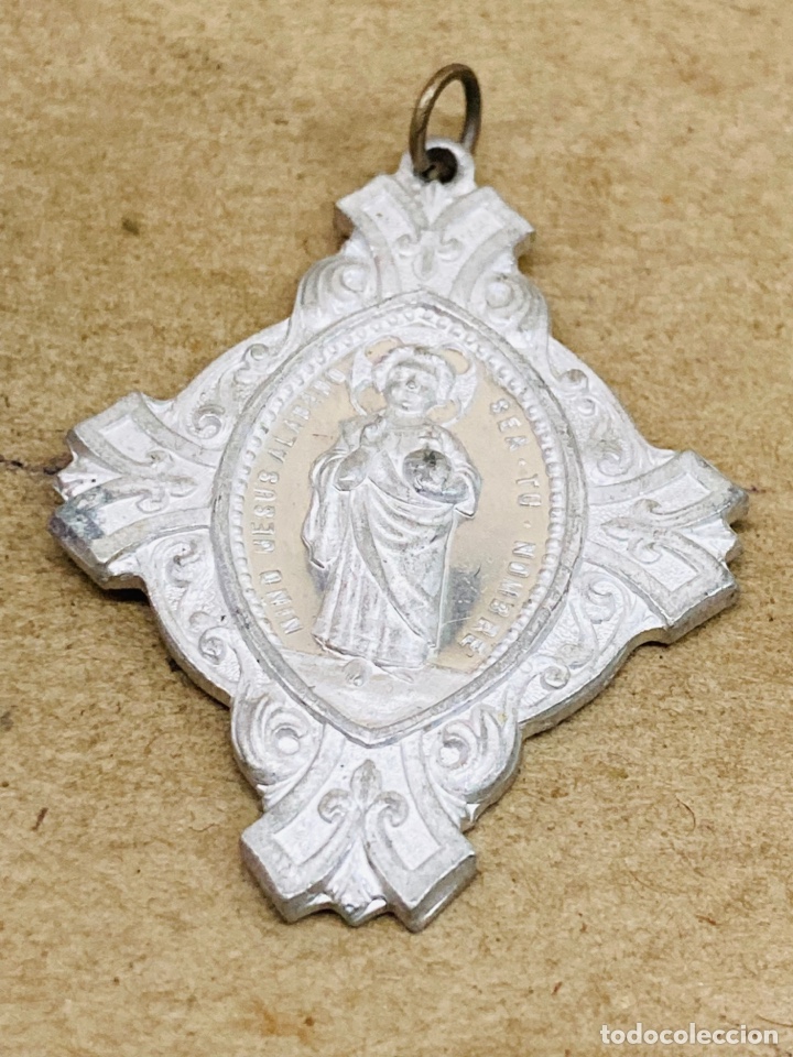 Antig&uuml;edades: Medalla religiosa met&aacute;lica - Foto 2