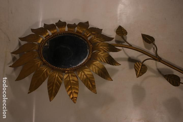 Antig&uuml;edades: espejo sol vintage flor de metal - Foto 4