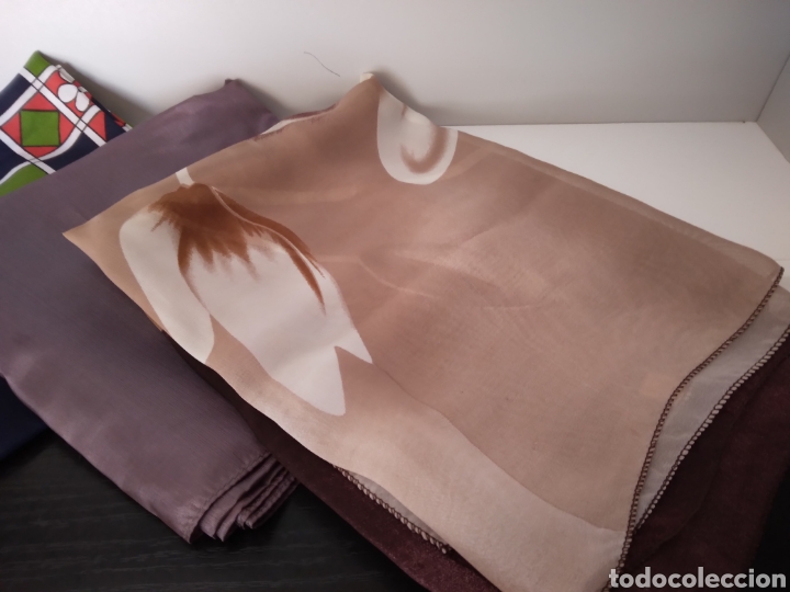 Antig&uuml;edades: Lote de pa&ntilde;uelos para el cuello - Foto 3