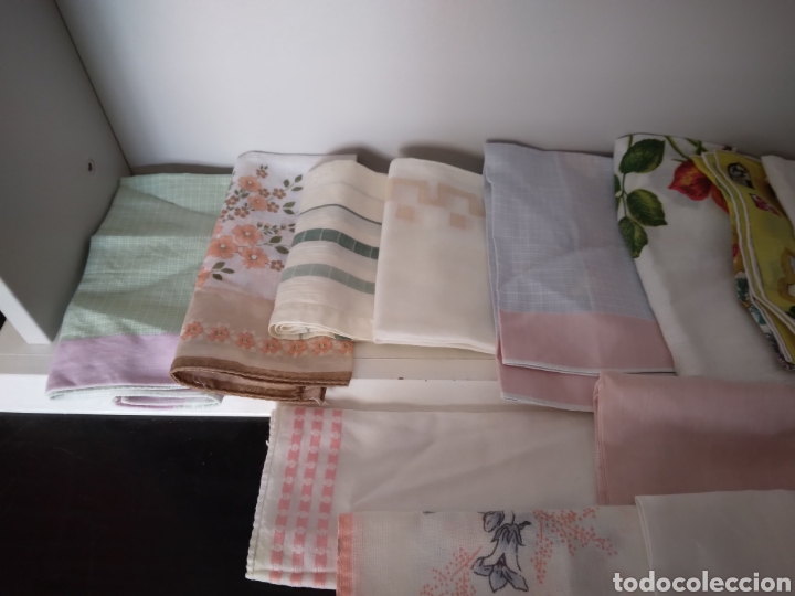 Antig&uuml;edades: Lote de pa&ntilde;uelos de tela - Foto 2