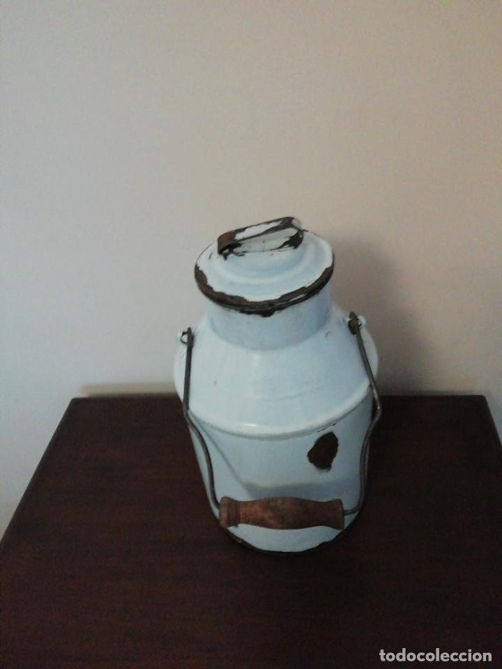 Antig&uuml;edades: Lechera de hierro esmaltada blanca - Foto 5