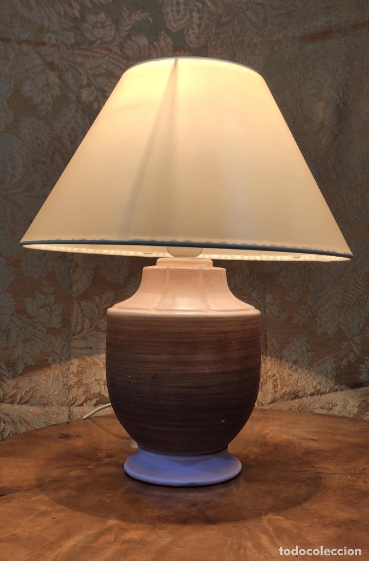 Antig&uuml;edades: L&aacute;mpara de mesa Imitaci&oacute;n Madera  - Foto 5