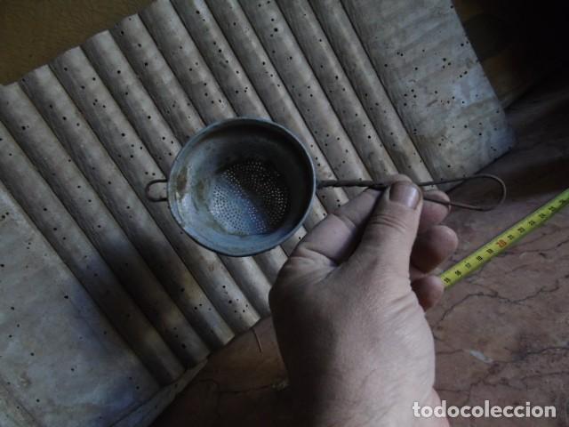 Antig&uuml;edades: COLADOR ANTIGUO DE ALUMINIO - Foto 4