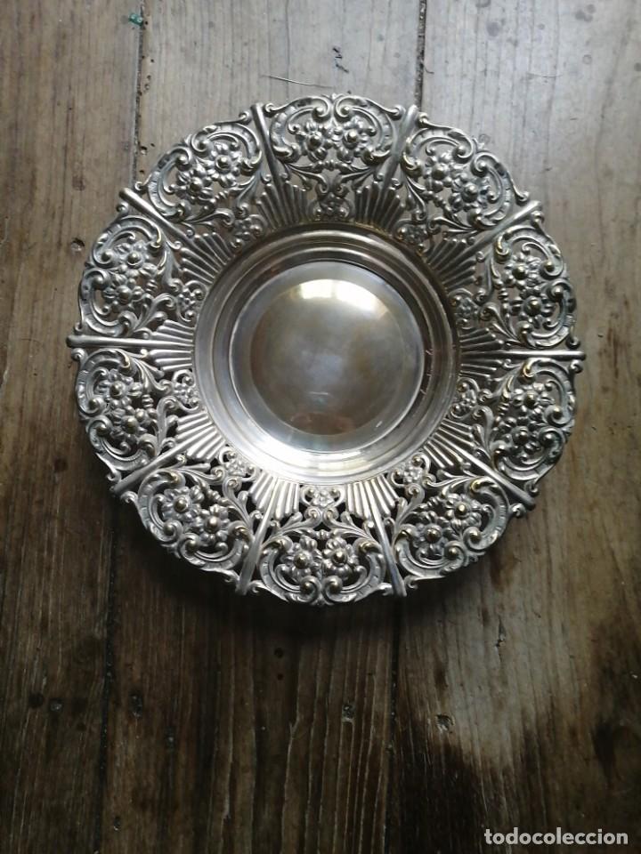Antig&uuml;edades: Panera metal plateado - Foto 1