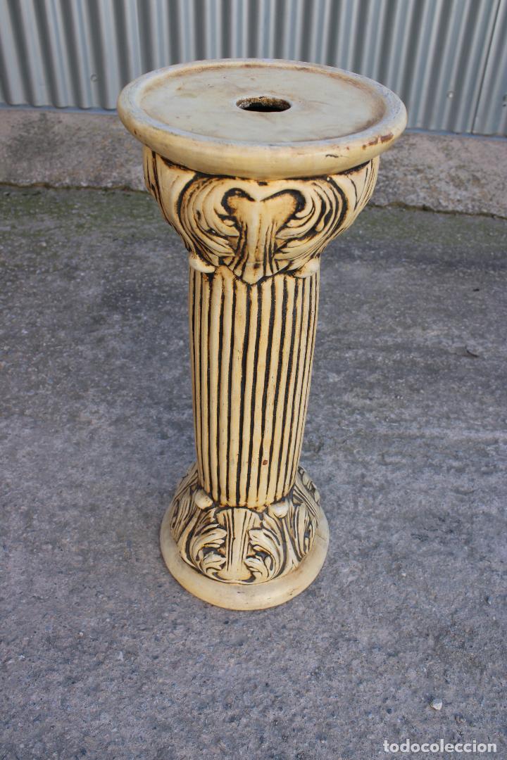 Antig&uuml;edades: peana macetero de ceramica - Foto 3