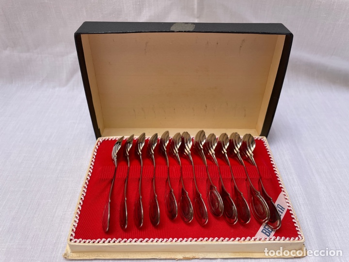 Antig&uuml;edades: Conjunto de 12 cucharillas de t&eacute;/caf&eacute; plateado - Foto 1