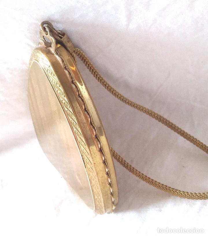 Antig&uuml;edades: Polvera con Espejo de Bronce S XIX. Med. 8 cm - Foto 4